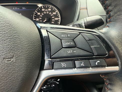 Used 2020 Nissan Altima 2.5 SR w/ Premium Package image 14