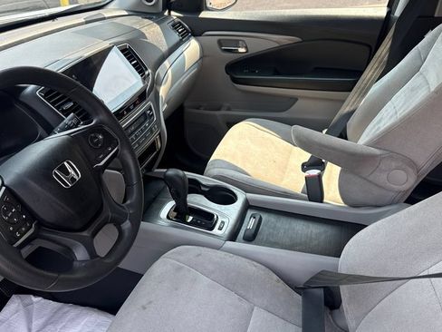 Used 2020 Honda Pilot EX image 9