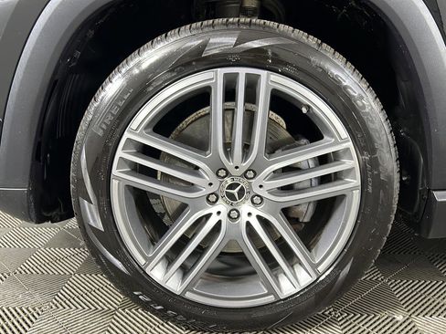Used 2026 Mercedes-Benz GLS 450 4MATIC image 28