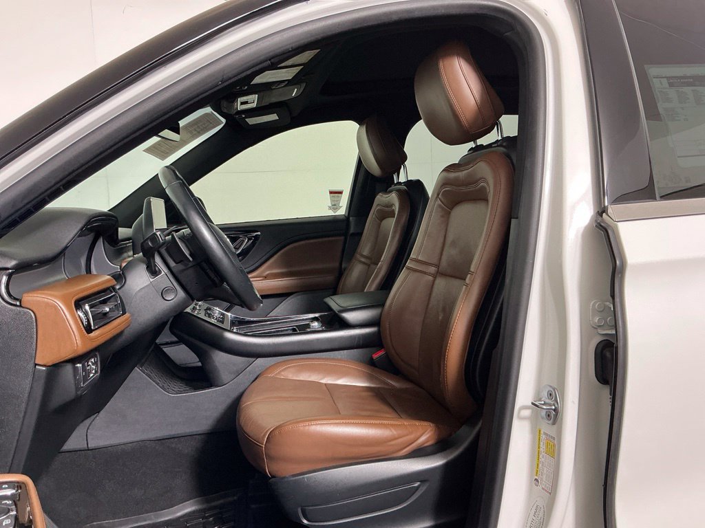 Used 2020 Lincoln Aviator Reserve w/ Equipment Group 201A RWD image 14