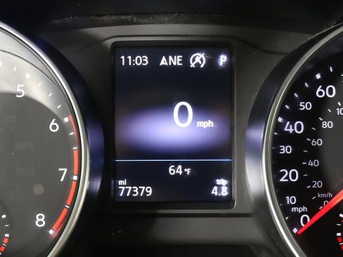 Used 2018 Volkswagen Tiguan SE AWD/4WD image 38