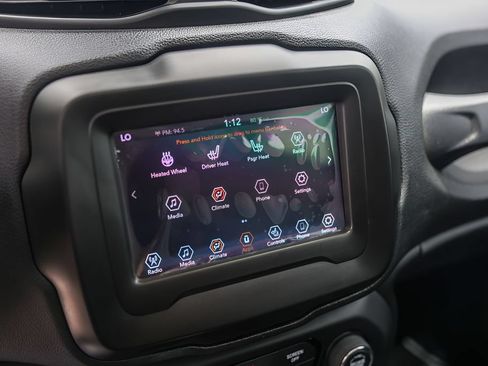 Used 2018 Jeep Renegade Limited w/ Advanced Technology Group AWD/4WD image 19