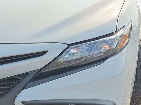 Used 2024 Toyota Camry SE w/ Convenience Package image 30