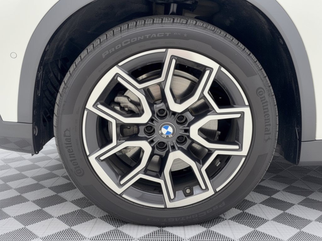Used 2026 BMW X1 xDrive28i AWD/4WD image 13