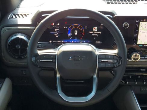 Used 2024 Chevrolet Colorado ZR2 w/ ZR2 Convenience Package III AWD/4WD image 27