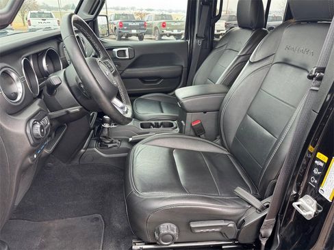 Used 2022 Jeep Wrangler Unlimited Sahara w/ Cold Weather Group image 8