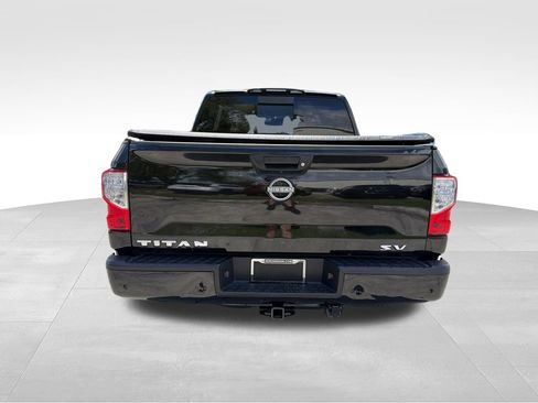 Used 2023 Nissan Titan SV RWD image 6