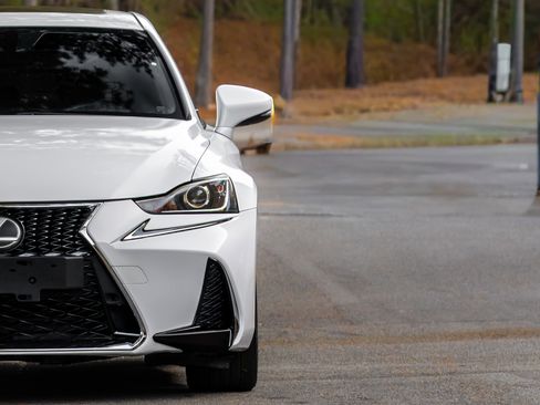 Used 2017 Lexus IS 300 IS 300 AWD image 38