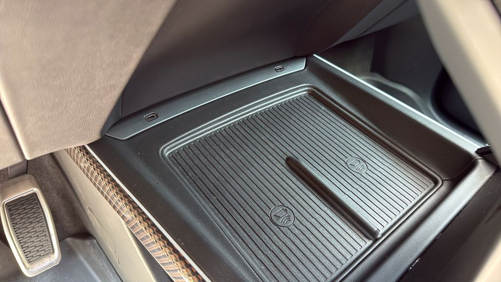 Certified 2026 Cadillac Vistiq Sport w/ LPO, Floor Liner Package AWD/4WD image 42