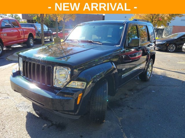 Used 2012 Jeep Liberty Sport AWD/4WD image 7
