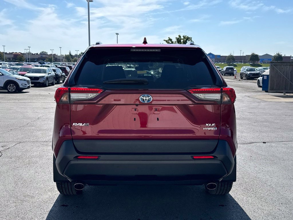 Used 2020 Toyota RAV4 XLE w/ All Weather Liner Package AWD/4WD image 6