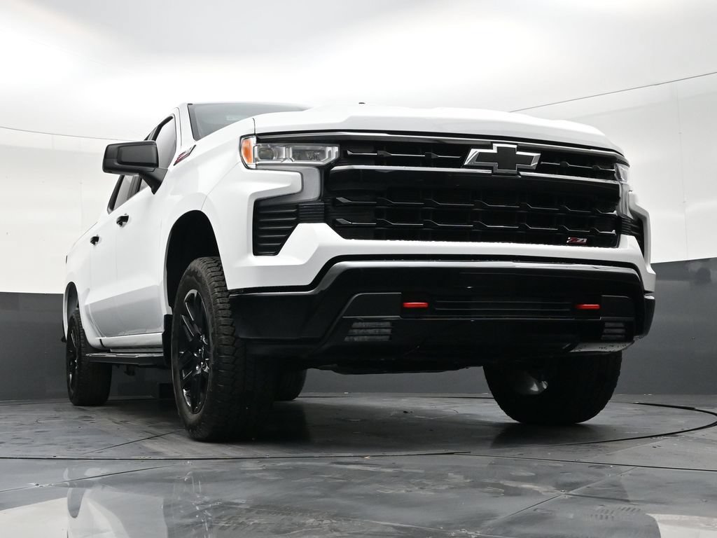 Used 2025 Chevrolet Silverado 1500 LT Trail Boss w/ LT Trail Boss Premium Package AWD/4WD image 23