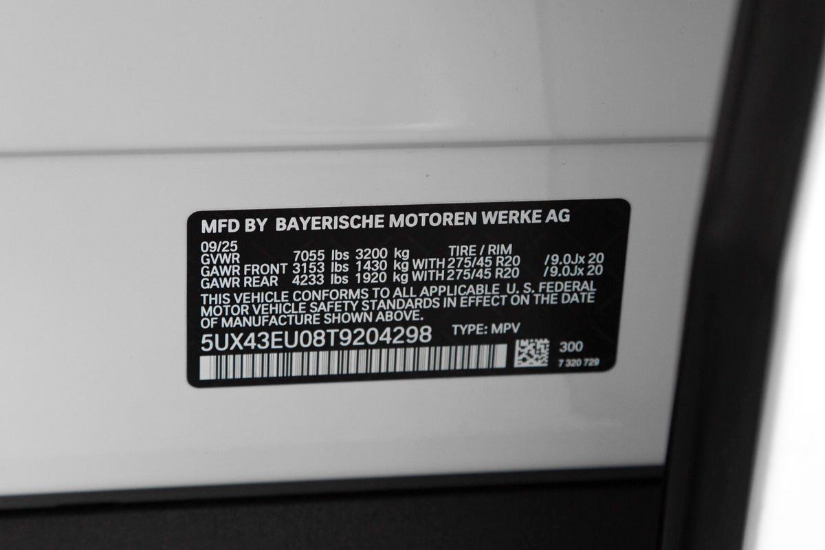 Certified 2026 BMW X5 xDrive50e w/ Parking Assistance Package AWD/4WD image 33