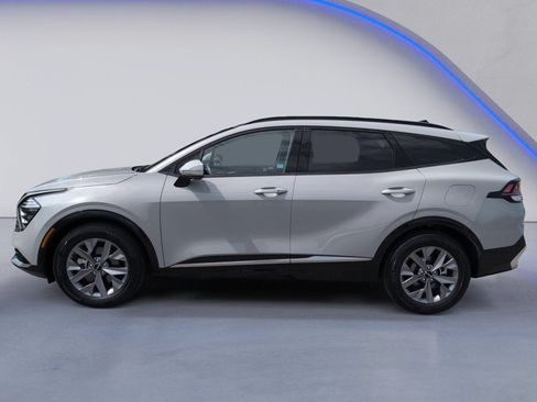 Used 2025 Kia Sportage SX FWD image 11