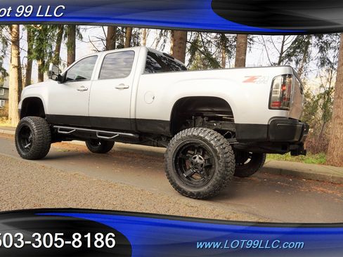 Used 2014 GMC Sierra 2500 SLT w/ SLT Convenience Package image 11
