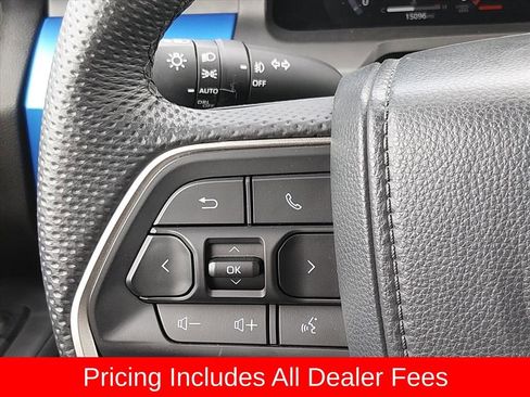 Used 2025 Toyota Tacoma TRD Off-Road AWD/4WD image 22