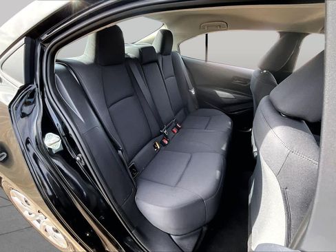 Used 2024 Toyota Corolla LE FWD image 19