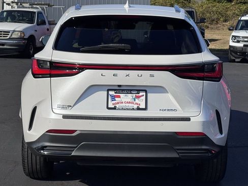 Used 2022 Lexus NX 250 FWD image 17