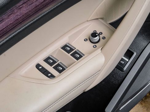 Used 2021 Audi Q5 Prestige w/ Prestige Package image 42