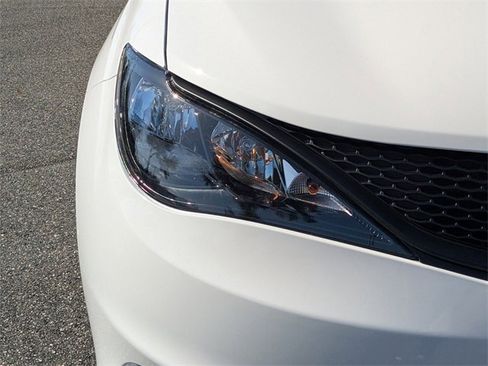 New 2026 Chrysler Voyager LX image 10