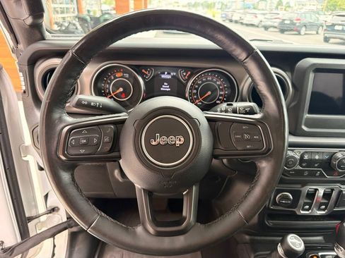 Used 2023 Jeep Wrangler Sport AWD/4WD image 15