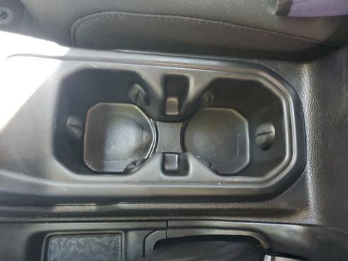 Used 2021 Jeep Wrangler Sport S image 28