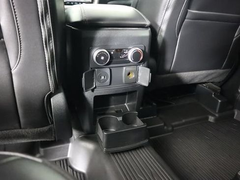 Used 2023 Ford Explorer XLT w/ XLT Sport Appearance Package AWD/4WD image 64