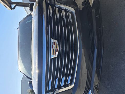 Used 2024 Cadillac Escalade ESV Premium Luxury Platinum image 9