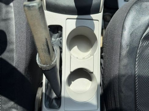Used 2013 Toyota Corolla L FWD image 30