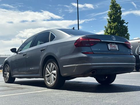 Used 2018 Volkswagen Passat 2.0T SE FWD image 76