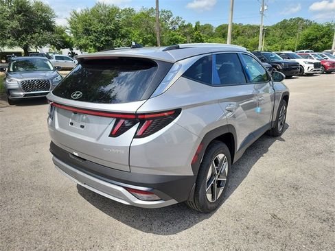 New 2025 Hyundai Tucson SEL image 3
