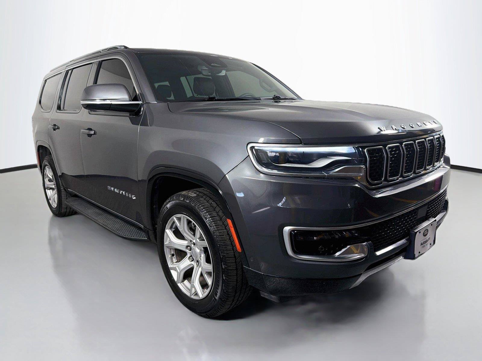 Used 2022 Jeep Wagoneer Series II AWD/4WD image 3