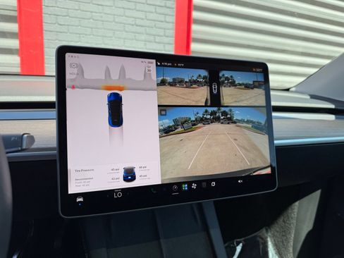 Used 2023 Tesla Model Y 2WD image 29