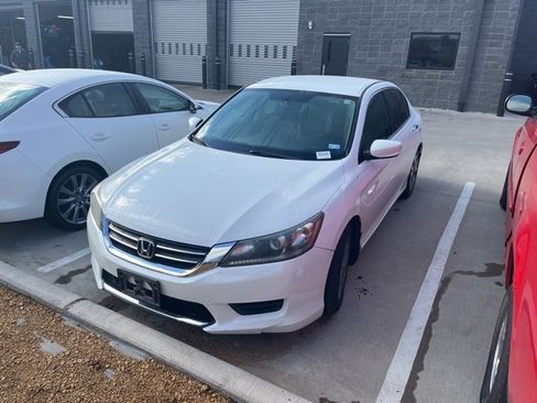 Used 2014 Honda Accord LX image 1