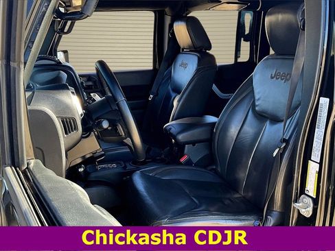 Used 2017 Jeep Wrangler Unlimited Rubicon w/ Connectivity Group image 20