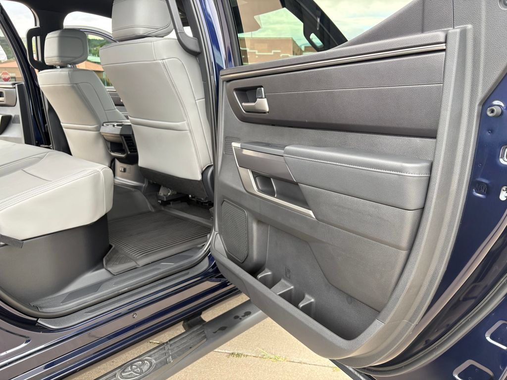 Used 2026 Toyota Tundra SR5 w/ SR5 Premium Package AWD/4WD image 9