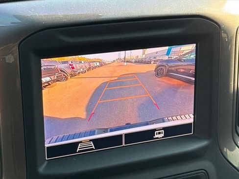 Used 2025 Chevrolet Silverado 2500 Custom w/ Custom Value Package image 23