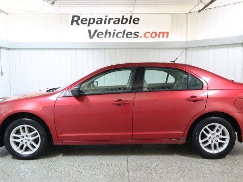 Used 2010 Ford Fusion S FWD image 1