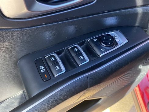 Used 2021 Kia Sorento S w/ Panoramic Sunroof Package image 19