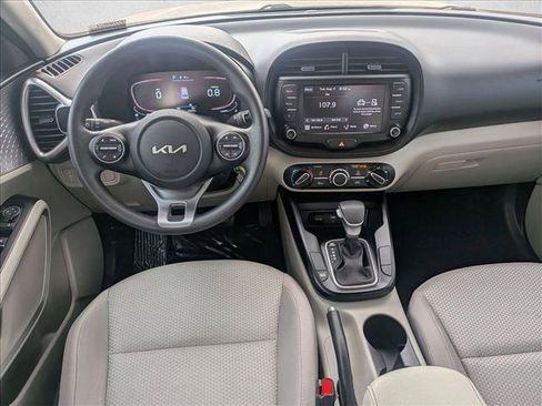 Used 2023 Kia Soul LX FWD image 22