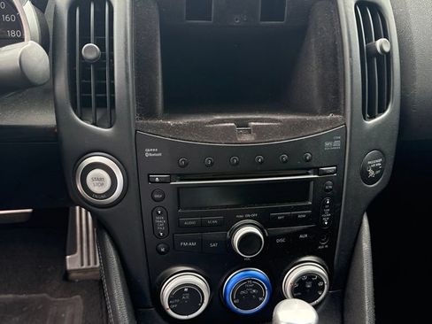 Used 2009 Nissan 370Z Touring w/ Sport Pkg RWD image 12