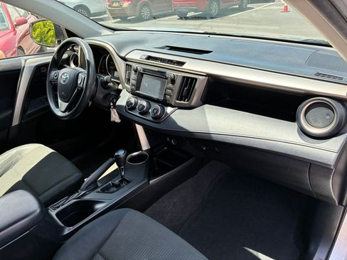 Used 2015 Toyota RAV4 LE FWD image 29
