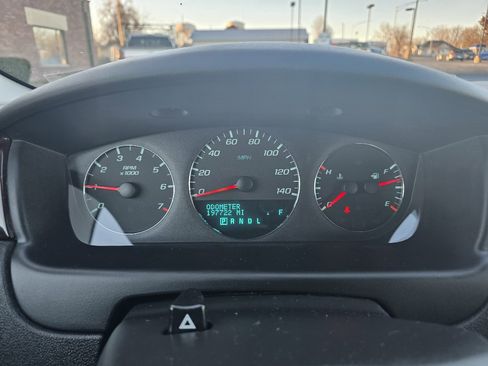 Used 2014 Chevrolet Impala LT w/ LT Sunroof Package image 9