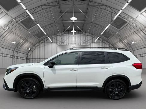 Used 2024 Subaru Ascent Onyx Edition Limited w/ Popular Package Onyx AWD/4WD image 11