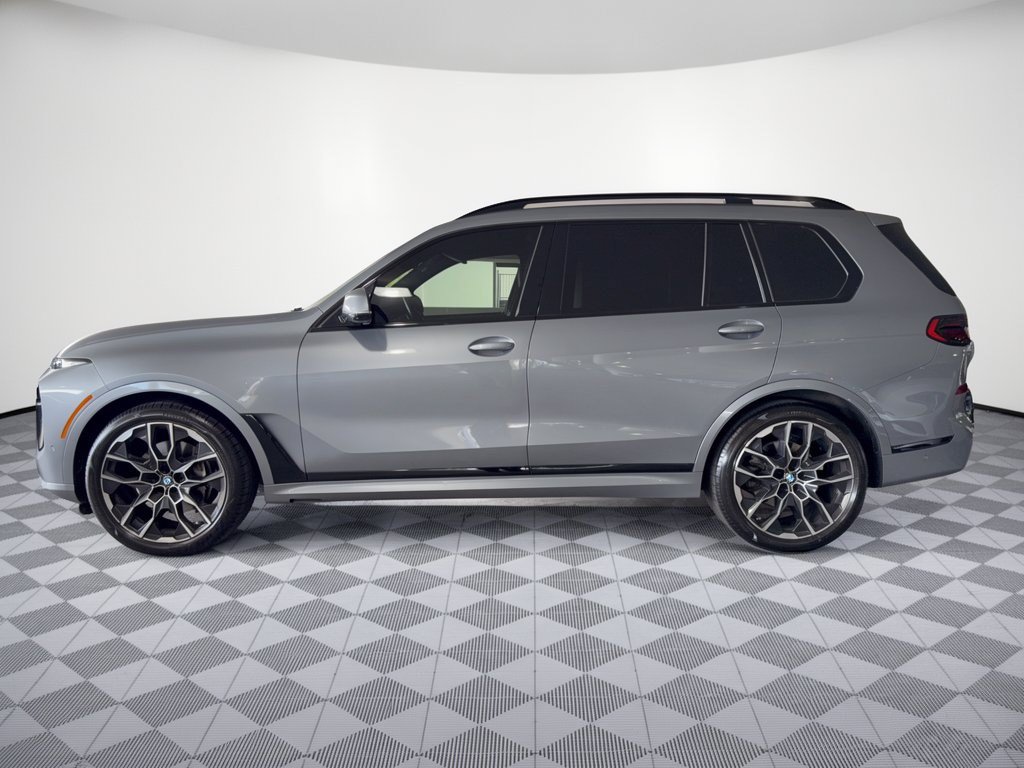 Certified 2024 BMW X7 xDrive40i w/ Executive Package AWD/4WD image 2
