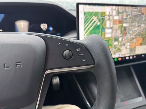 Used 2021 Tesla Model S Plaid image 56