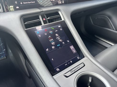 Certified 2025 Porsche Taycan RWD image 20