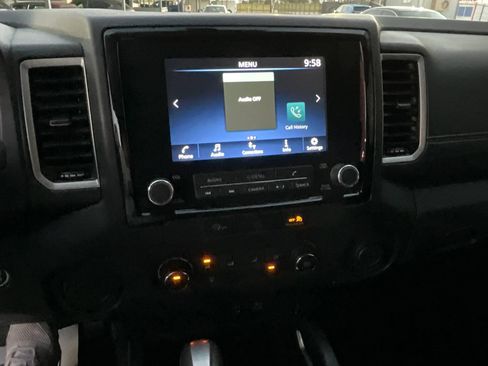 Used 2024 Nissan Frontier SV RWD image 21