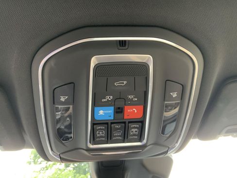 Used 2022 Jeep Grand Cherokee Limited 4xe AWD/4WD image 49