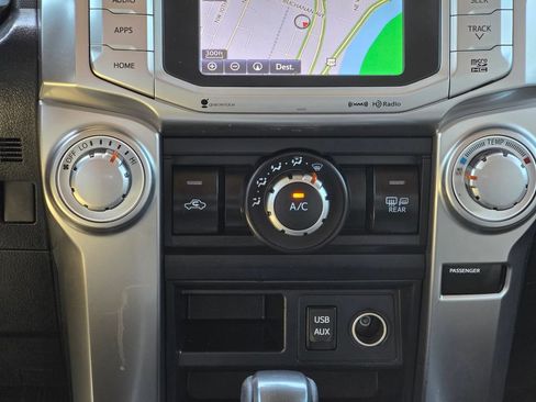 Used 2019 Toyota 4Runner SR5 Premium AWD/4WD image 15
